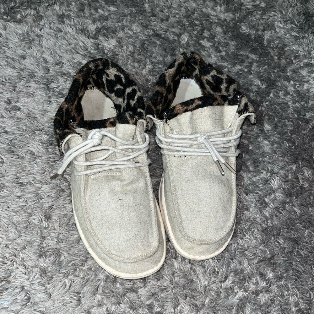 Hey Dude Women's Shoes in Gray and Leopard Print